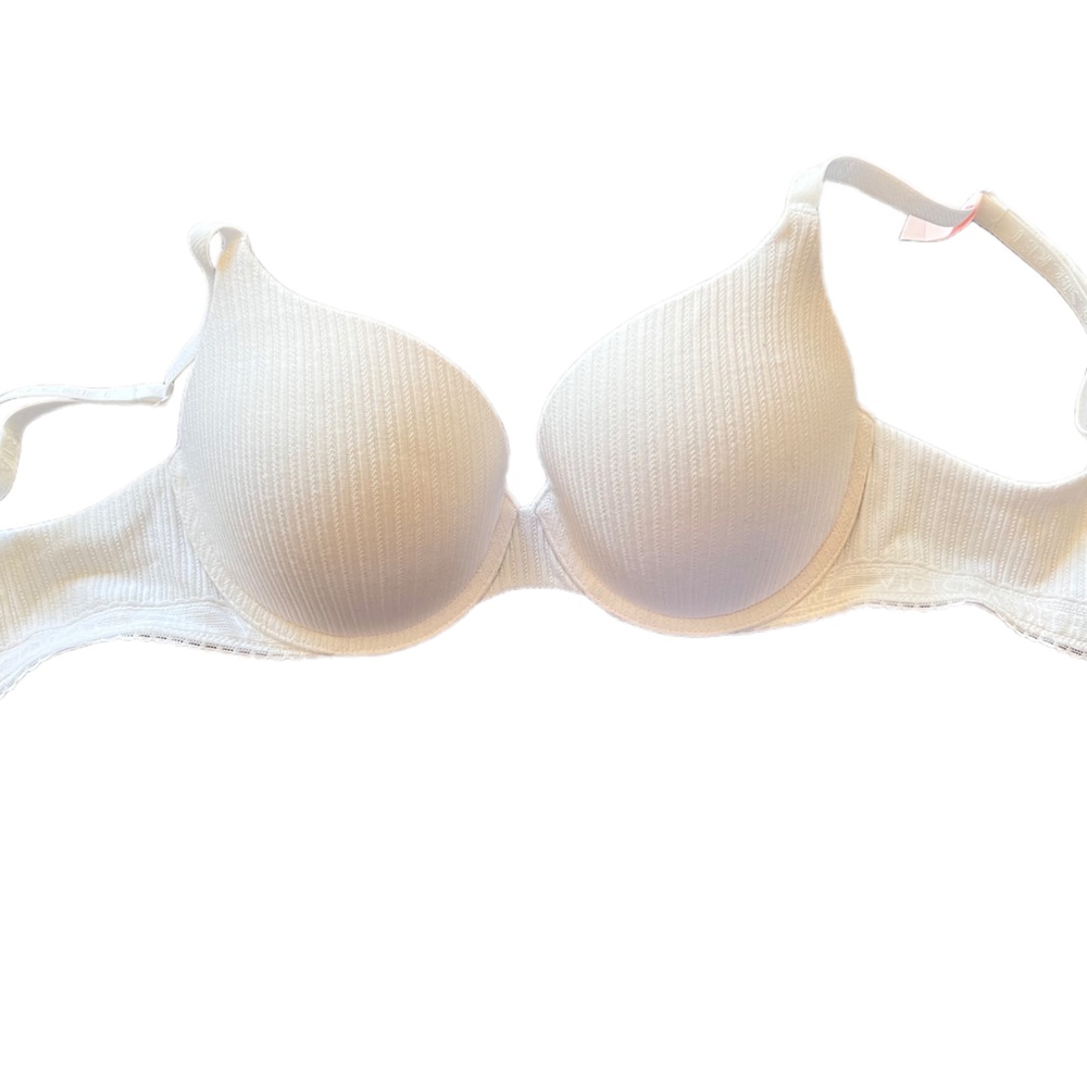 Chic White Push-Up Bra